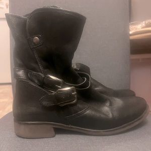 Black Leather Faux Fur Lined Sabella Moto Boot
